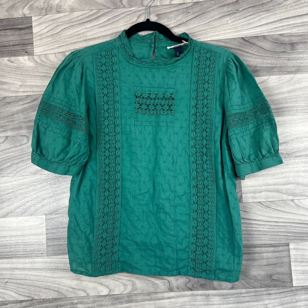 Universalβ Thread Blouse Top Women's Medium Green Puff Sleeve Lace Trim Eyelet